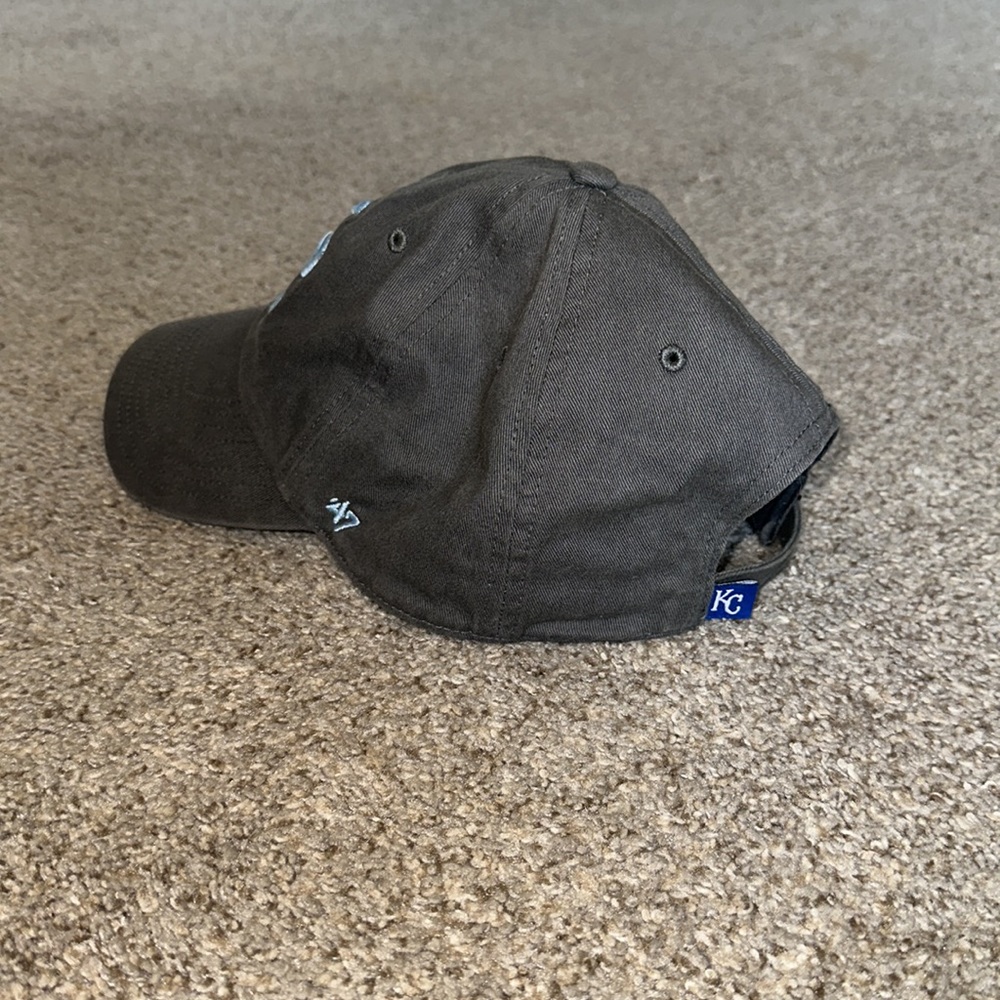 KC hat adjustable - Picture 2 of 2